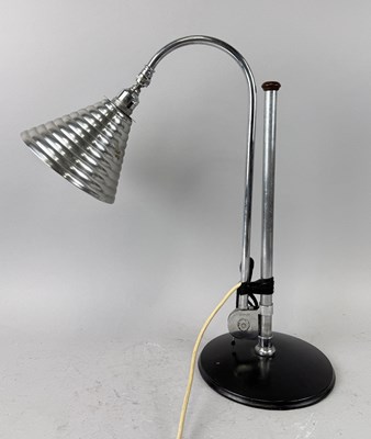 Lot 934 - A BESTLITE ADJUSTABLE TABLE LAMP