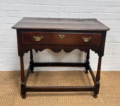 Lot 984 - A GEORGIAN MAHOGANY LOW BOY