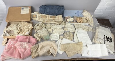 Lot 545 - A COLLECTION OF ANTIQUE LACE TO INCLUDE HONITON, BELGIAN, SOME 19TH CENTURY
