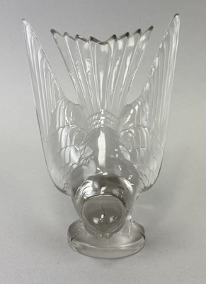 Lot 526 - RENE LALIQUE: A 'HIRONDELLE' MASCOT IN CLEAR GLASS, FRENCH, 1928