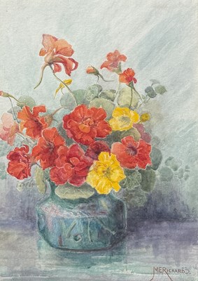 Lot 926 - A WATERCOLOUR PAINTING ON PAPER DEPICTING NASTURTIUMS IN A VASE, BY M EDITH RICHARDS