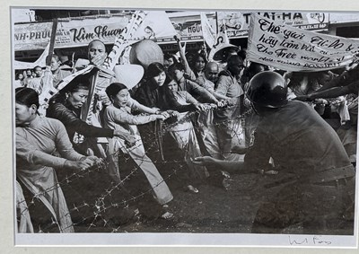 Lot 758 - HORST FAAS (GERMAN 1933-2012): AN ORIGINAL PRESS PHOTOGRAPH DEPICTING SAIGON, SOUTH VIETNAM, 17TH JULY 1963