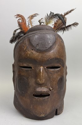 Lot 534 - AN AFRICAN TRIBAL TWO SIDED 'LIFE AND DEATH' MASK