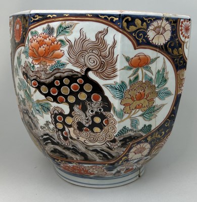 Lot 629 - A LARGE 19TH CENTURY JAPANESE JARDINIERE