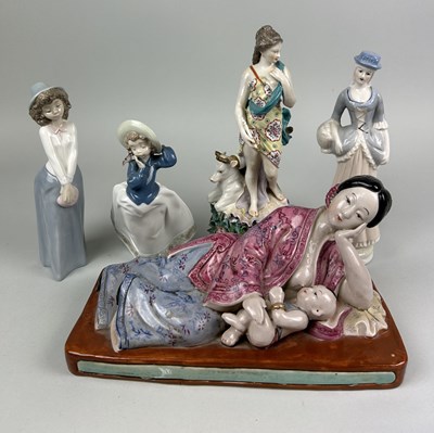 Lot 1075C - A GROUP OF CERAMIC FIGURES INCLUDING CHINESE (5)