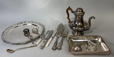 Lot 117A - SILVER PLATE TO INCLUDE AN EARLY SHEFFIELD TEA POT, SERVING DISHES, A TRAY AND MORE