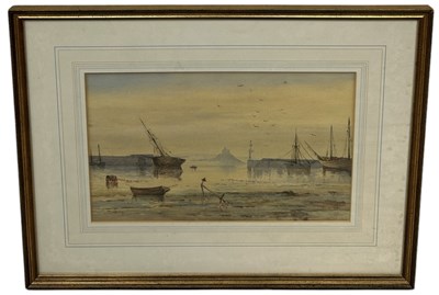 Lot 485 - A 19TH CENTURY WATERCOLOUR PAINTING ON PAPER DEPICTING A MARINE PORT SCENE WITH ST MICHAEL'S MOUNT IN THE DISTANCE