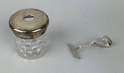 Lot 139 - A SILVER TABLE CRUMBER AND SILVER AND CRYSTAL POT