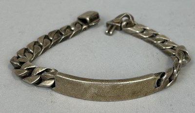 Lot 152 - AN ITALIAN 925 SILVER BRACELET MARKED TIFFANY AND CO