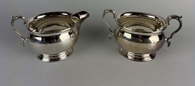 Lot 70 - A SILVER MILK JUG AND SUGAR BOWL