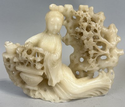 Lot 276 - A SOAPSTONE CARVING OF A GUANYIN