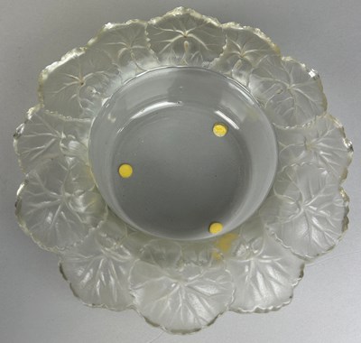 Lot 274 - A MODERN LALIQUE 'HONFLEUR' FOOTED BOWL