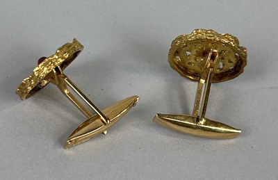 Lot 61 - A PAIR OF 18CT GOLD CUFFLINKS EACH SET WITH A SINGLE RUBY