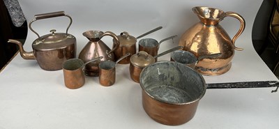 Lot 311 - A COLLECTION OF ANTIQUE COPPER POTS AND KITCHENALIA (QTY)