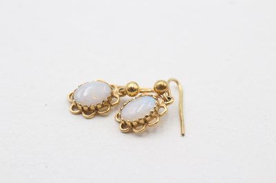 Lot 70 - A PAIR OF 9CT GOLD OPAL DROP EARRINGS (1.2g)