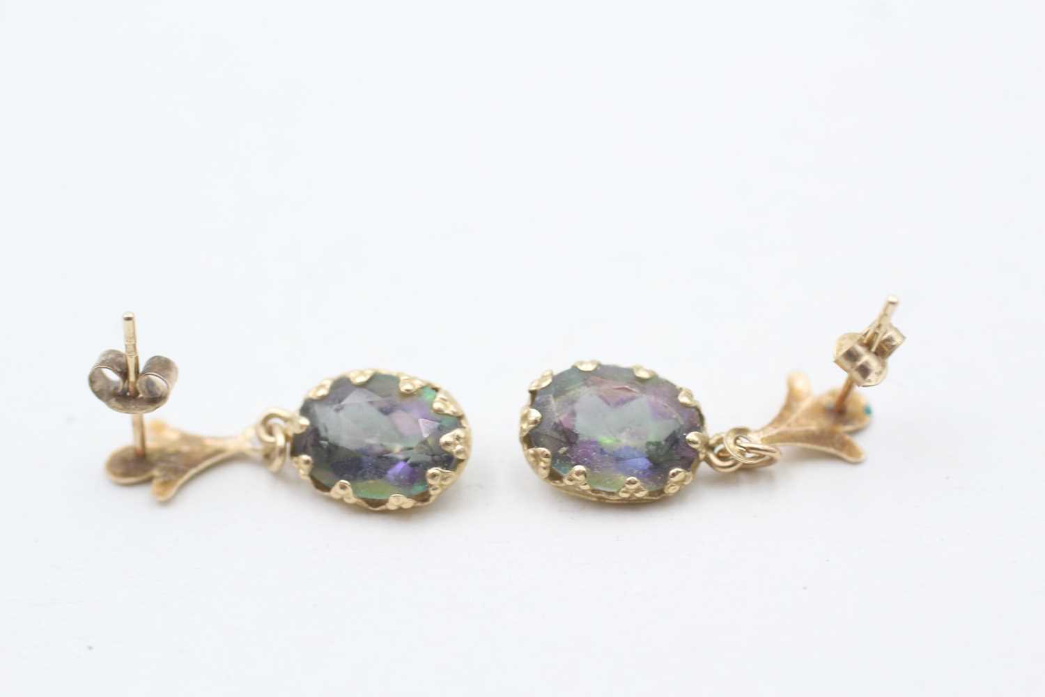 Lot 74 - A PAIR OF 14CT GOLD MYSTIC TOPAZ DROP EARRINGS WITH 9CT GOLD BACKS (1g)