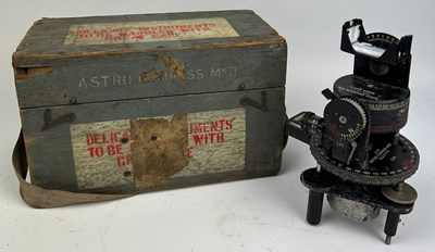 Lot 193 - AN MK ASTRO II WW2 ERA COMPASS, in original...