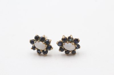 Lot 78 - A PAIR OF 9CT GOLD SAPPHIRE AND OPAL CLUSTER STUD EARRINGS (1.1g)