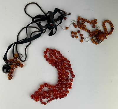 Lot 27 - A COLLECTION OF AMBER BEADED NECKLACES,...