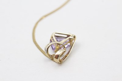 Lot 87 - A 9CT GOLD AMETHYST AND DIAMOND PENDANT ON CHAIN(1.8g)