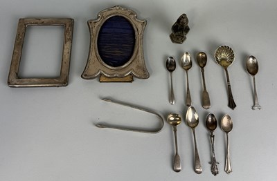 Lot 84 - SILVER ITEMS TO INCLUDE SPOONS, TONGS, PHOTO FRAMES