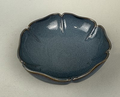 Lot 293 - CHARLES VYSE (BRITISH 1882-1972): A CHINESE STYLE STONEWARE LOTUS BOWL