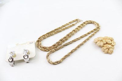 Lot 130 - COLLECTION OF GROSSE GOLD TONE JEWELLERY INC. CLIP ONS, NECKLACE, BROOCH 3X (111G)