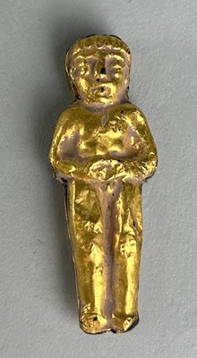 Lot 202 - A SMALL GOLD VOTIVE FIGURE, 

Possibly Ancient.