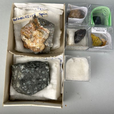 Lot 239 - PRIVATE BRITISH COLLECTION OF MINERALS,...