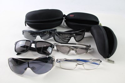 Lot 279 - COLLECTION OF DESIGNER OAKLEY SUNGLASSES x 5