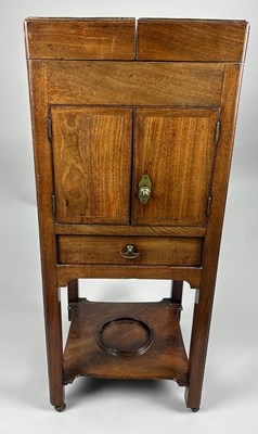 Lot 377 - A GEORGIAN ROSEWOOD NIGHTSTAND, 

Rising top,...