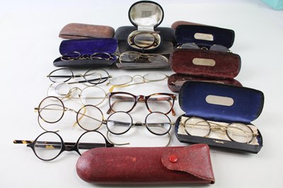 Lot 288 - SPECTACLES & EYEWEAR ANTIQUE / VINTAGE INC TORTOISE, CASES, PLATED TO INCLUDE THEODORE HAMBLIN