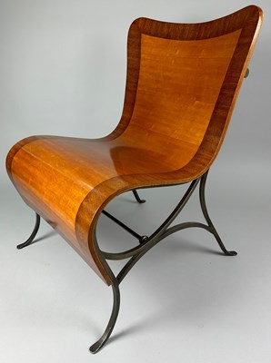 Lot 432 - AN UNUSUAL MID CENTURY DESIGN PLYWOOD CHAIR...