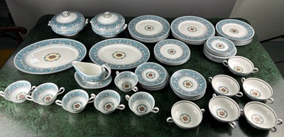 Lot 468 - AN EXTENSIVE WEDGWOOD 'FLORENTINE' 'W2714'...