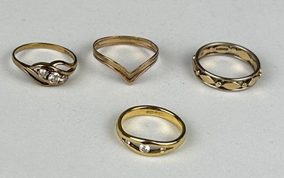 Lot 34 - A COLLECTION OF FOUR 9CT GOLD RINGS, total...