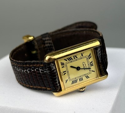 Lot 44 - VINTAGE CARTIER: A LADIES MUST DE CARTIER...