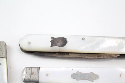 Lot 27 - 5X .925 STERLING SILVER ANTIQUE MOP FRUIT KNIVES