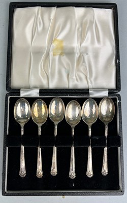 Lot 72 - A SET OF SIX SILVER SPOONS CASED

Weight: 50gms