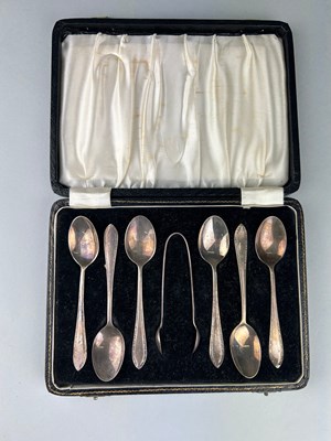 Lot 74 - A SET OF STERLING SILVER SPOONS AND TONGS (7)...