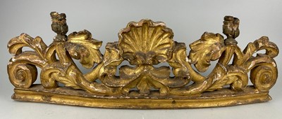 Lot 288 - AN 18TH CENTURY FLORENTINE CARVED GILTWOOD...