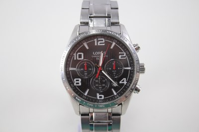 Lot 165 - MENS LORUS CHRONOGRAPH GREY DIAL WATCH QUARTZ WORKING