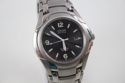 Lot 168 - MENS CITIZEN ECO-DIVE TITANIUM INTEGRATED BRACELET WATCH SOLAR POWERED WORKING