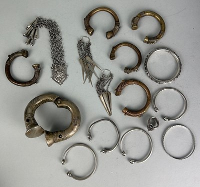 Lot 73A - A COLLECTION OF WHITE METAL BANGLES TO INCLUDE...