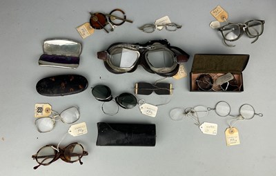 Lot 88 - A COLLECTION OF ANTIQUE GLASSES AND LORGNETTES,...