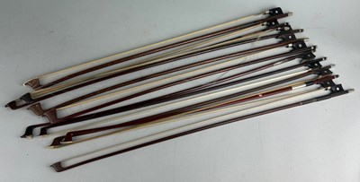 Lot 106 - A LARGE COLLECTION OF VIOLIN BOWS (Qty)