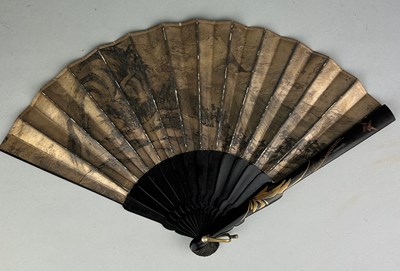 Lot 158 - A CHINESE LACQUERED FAN, 29cm length