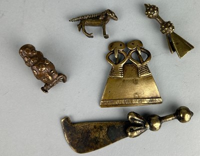 Lot 184 - A COLLECTION OF AKAN GOLD WEIGHTS TO INCLUDE...