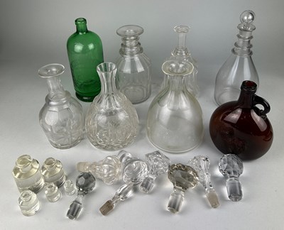 Lot 219 - AN ASSORTMENT OF EIGHT VARIOUS CRYSTAL AND...