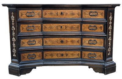 Lot 455 - A LARGE ITALIAN 18TH CENTURY COMMODE 

165cm x...