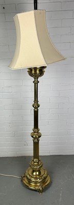 Lot 502 - A LARGE GILT BRASS STANDARD LAMP, 165cm h